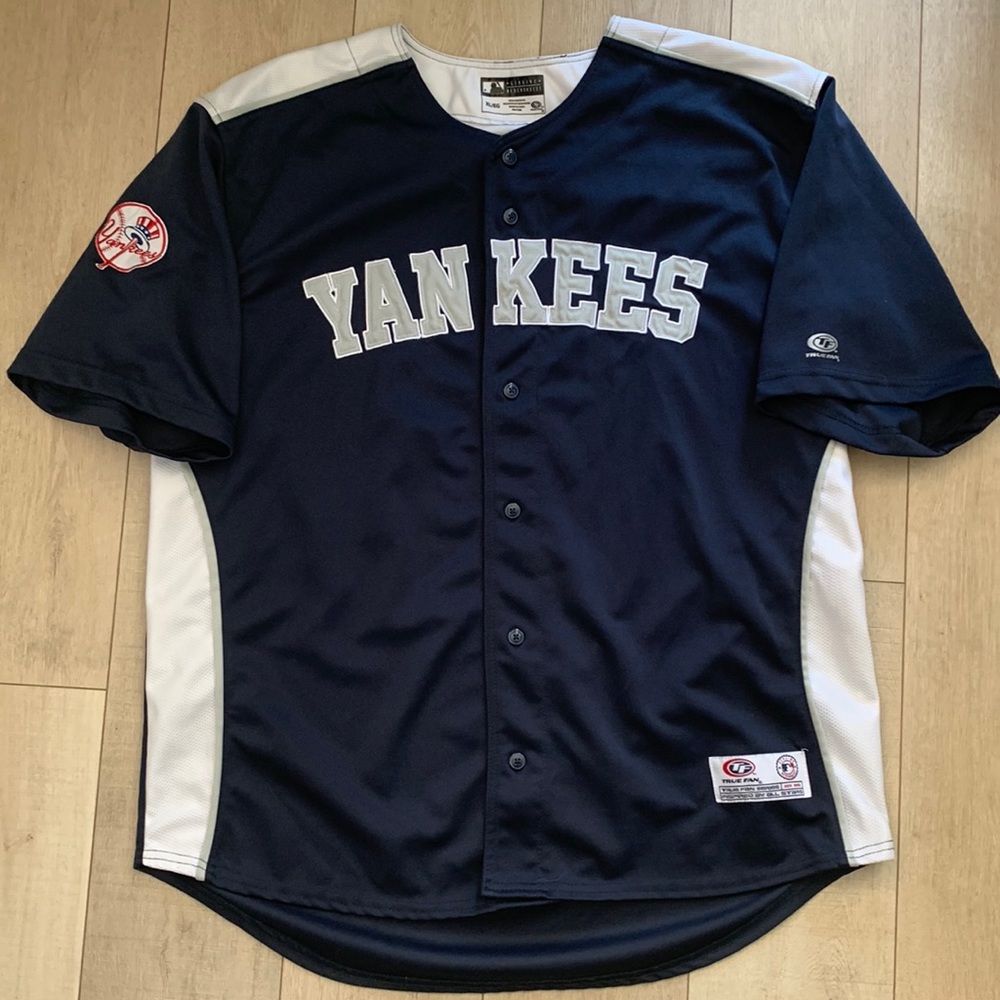 NEW YORK YANKEES jersey XL blue white gray Embroider lettering